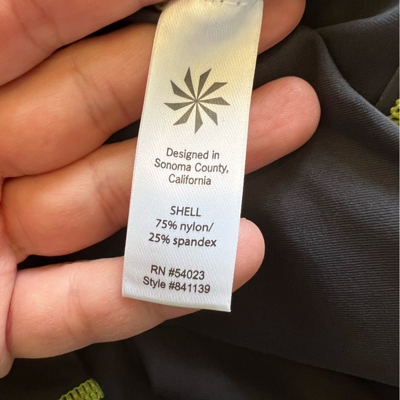 Athleta 841139 Gray & Lime Green Hooded Sleeveless Rash Guard Shirt Small - Picture 5 of 6